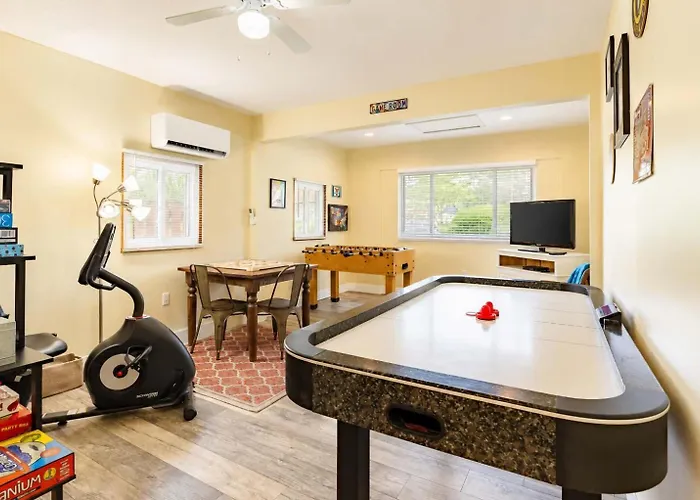 Holiday home 3br Gahanna Grove - Game Room, Patio, Near Easton